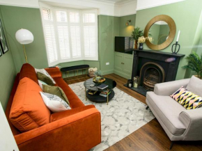 Pass the Keys Beautiful 3Bed Home with parking in Cathedral Quarter